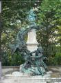  Paris  - Le Jardin du Luxembourg Statue de Delacroix  par Dalou 065